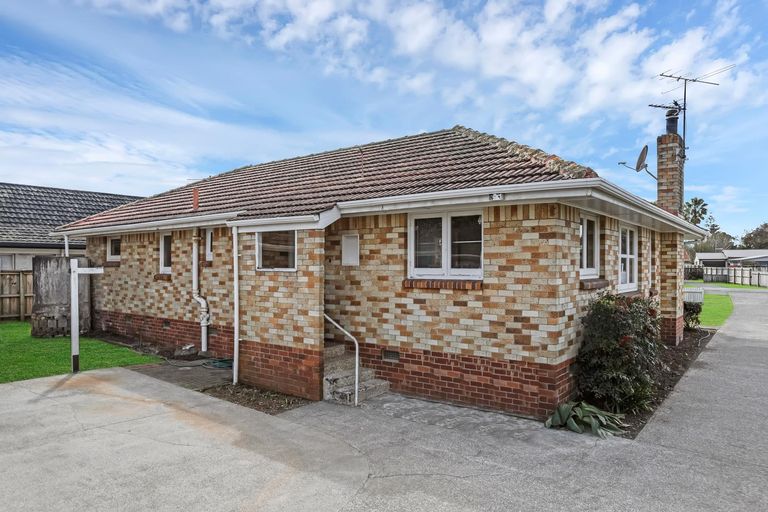 Photo of property in 1/10 Grove Road, Papakura, 2110