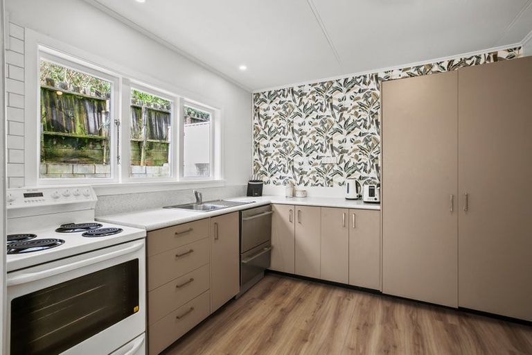 Photo of property in 36a Beaumont Crescent, Frankleigh Park, New Plymouth, 4310