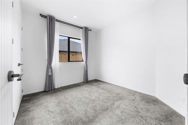 Photo of property in 57 Drumbuoy Drive, Flat Bush, Auckland, 2019