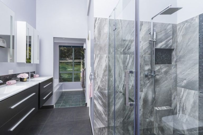 Photo of property in 28 Davies Drive, Atawhai, Nelson, 7010