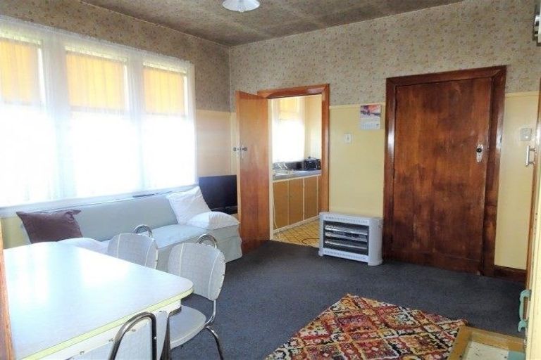 Photo of property in 8 Warburton Street, Karoro, Greymouth, 7805