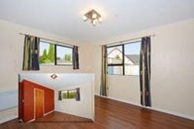 Photo of property in 87 Kingsley Street, Stokes Valley, Lower Hutt, 5019