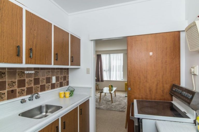 Photo of property in Hobson Court Flats, 25/70 Hobson Street, Thorndon, Wellington, 6011