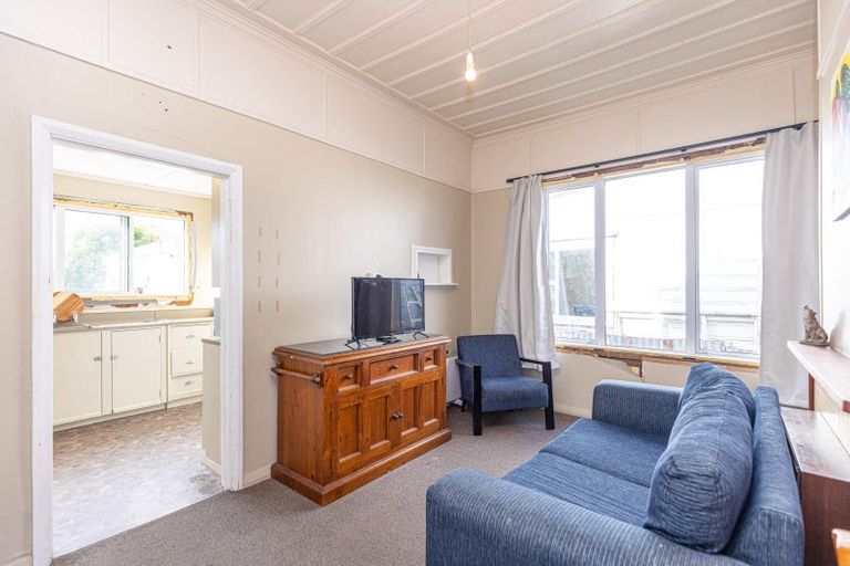 Photo of property in 14 Lowther Street, Whanganui, 4500