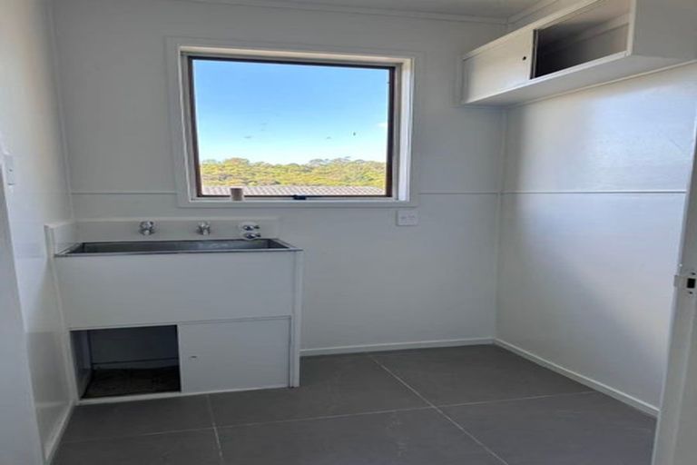 Photo of property in 13 Spinella Drive, Bayview, Auckland, 0629