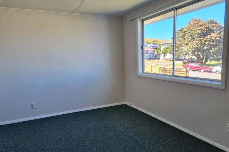 Photo of property in 3 Albion Street, Waitangirua, Porirua, 5024