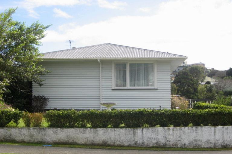Photo of property in 7 Eton Place, Spotswood, New Plymouth, 4310