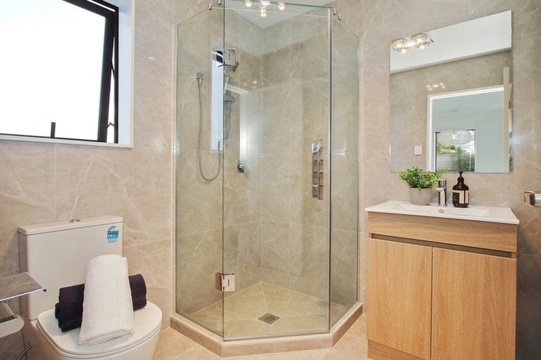 Photo of property in 16 Ranch Terrace, Wanaka, 9382