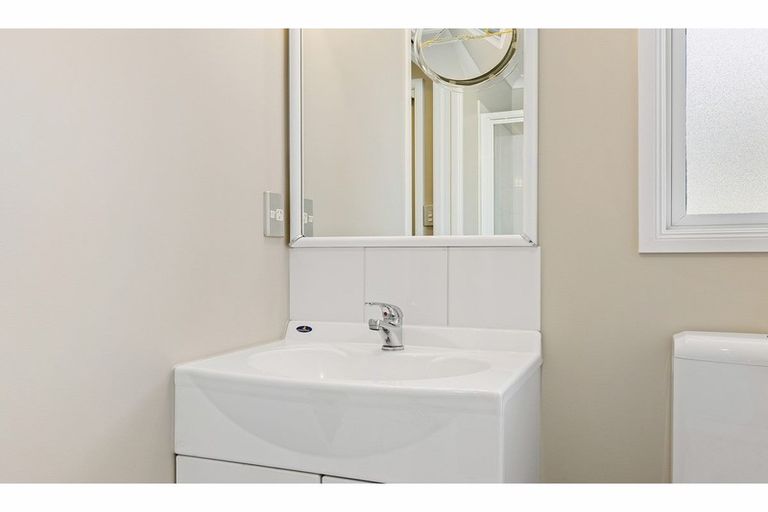 Photo of property in 10 Maurice Stanton Place, Shirley, Christchurch, 8052