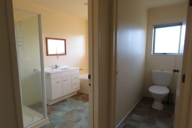 Photo of property in 4a Brandon Road, Glen Eden, Auckland, 0602