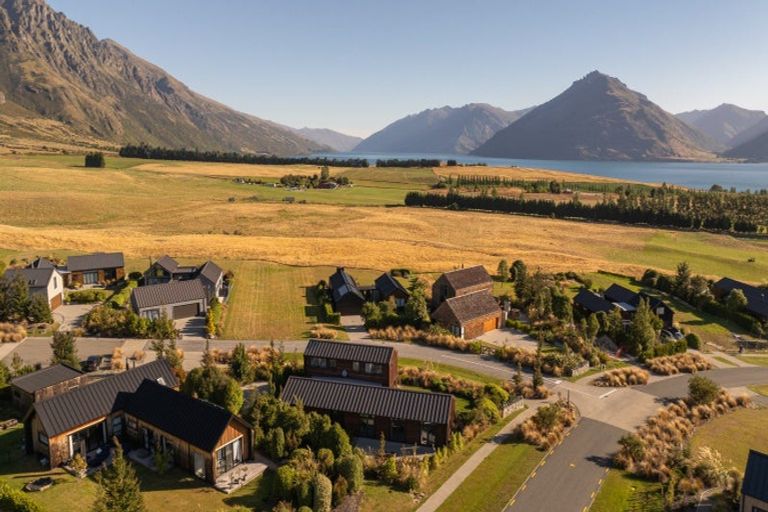 Photo of property in 47 Jacks Point Rise, Jacks Point, Queenstown, 9371