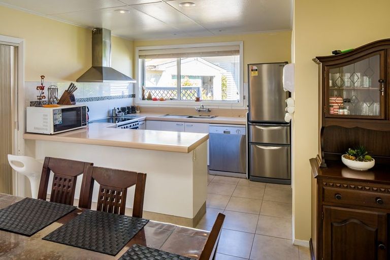 Photo of property in 79 Sunshine Avenue, Karori, Wellington, 6012