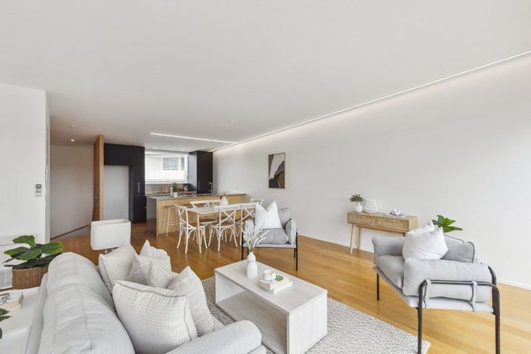 Photo of property in 384d Kapiti Road, Paraparaumu Beach, Paraparaumu, 5032