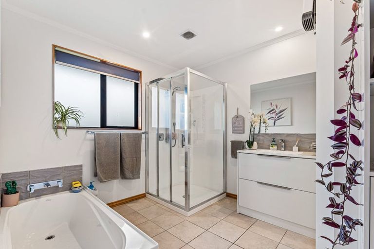 Photo of property in 10 Kate Edger Place, Stoke, Nelson, 7011