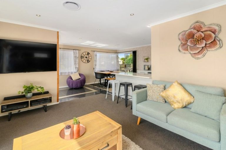 Photo of property in 28 Tennyson Drive, Owhata, Rotorua, 3010