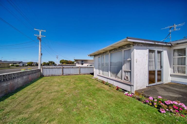 Photo of property in 19 Rimu Street, Hawera, 4610