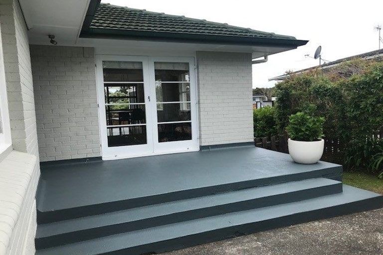 Photo of property in 6 Willoughby Avenue, Howick, Auckland, 2014