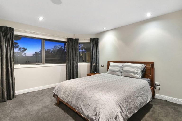 Photo of property in 100 Hobson Road, Lucas Heights, Auckland, 0632