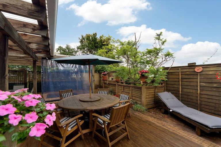 Photo of property in 4b Aramoana Avenue, Devonport, Auckland, 0624