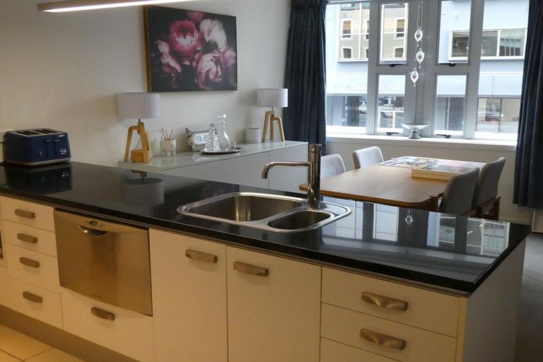 Photo of property in Bellagio Apartments, 1b/39 Taranaki Street, Te Aro, Wellington, 6011