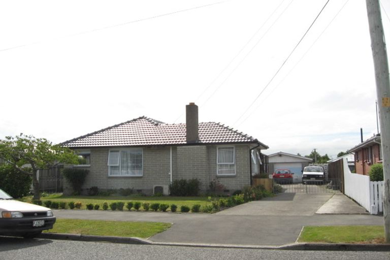 Photo of property in 5 Frensham Crescent, Woolston, Christchurch, 8062