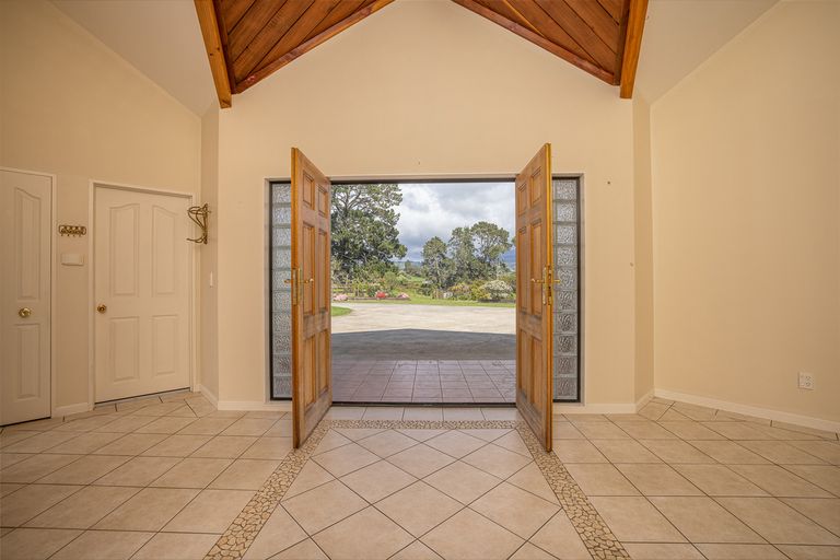 Photo of property in 858a Pirongia Road, Pirongia, Te Awamutu, 3876