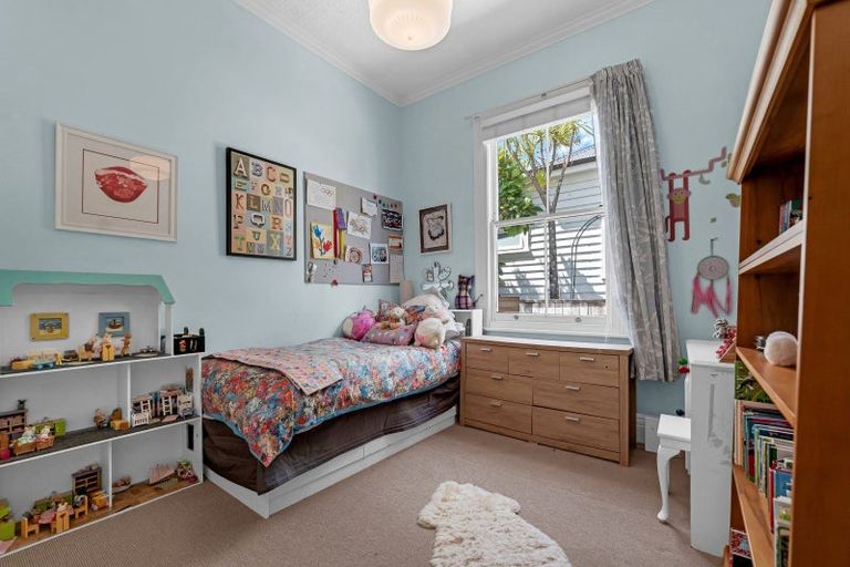 Photo of property in 44 Mozeley Avenue, Devonport, Auckland, 0624