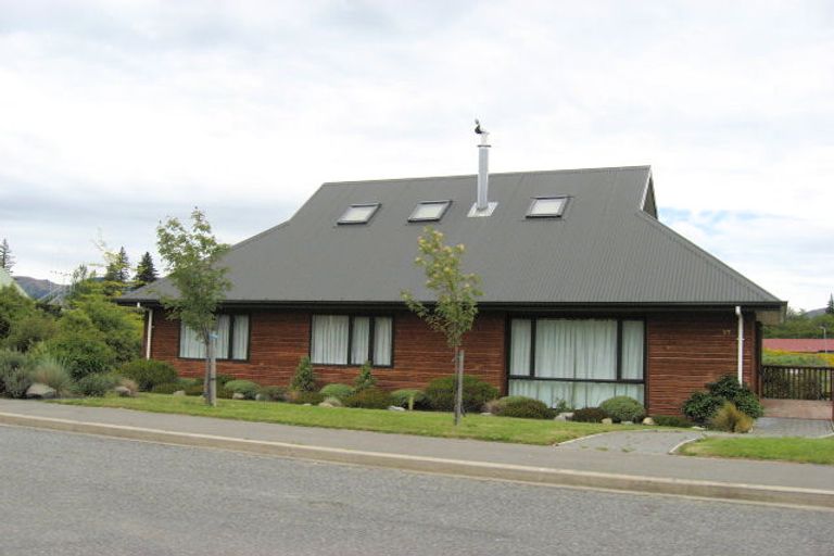 Photo of property in 27 Saint James Avenue, Hanmer Springs, 7334