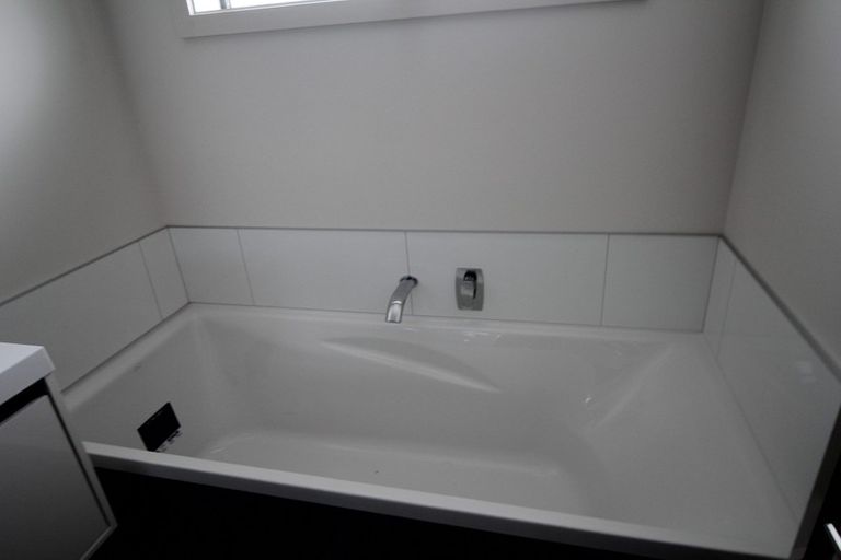 Photo of property in 52a Weston Avenue, Roslyn, Palmerston North, 4414