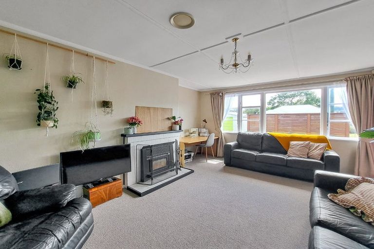 Photo of property in 69 Sladden Street, Naenae, Lower Hutt, 5011