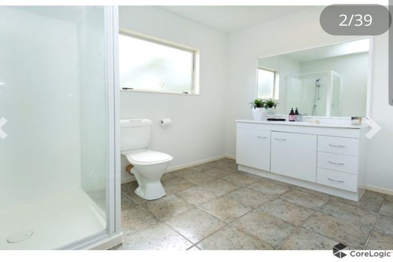 Photo of property in 3/39 Wade River Road, Stanmore Bay, Whangaparaoa, 0932