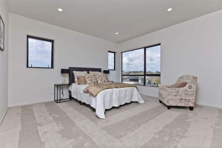Photo of property in 6 Cavalli Road, Long Bay, Auckland, 0630