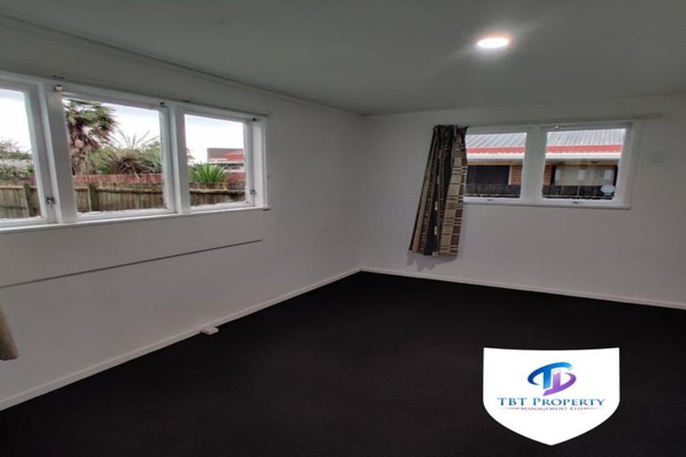 Photo of property in 45 Cargill Street, Papakura, 2110