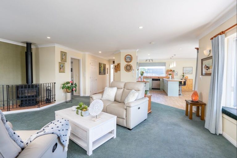 Photo of property in 38 Balmoral Drive, Hilltop, Taupo, 3330