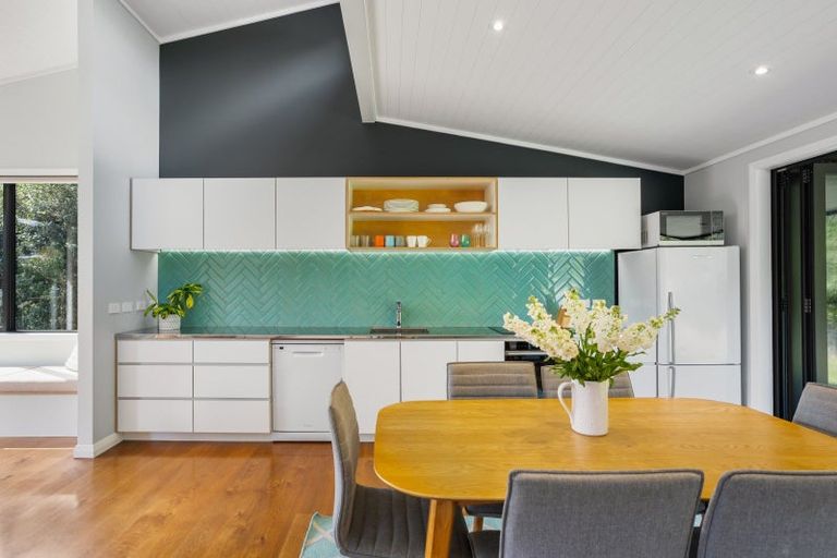 Photo of property in 200 Onemana Drive, Onemana, Whangamata, 3691