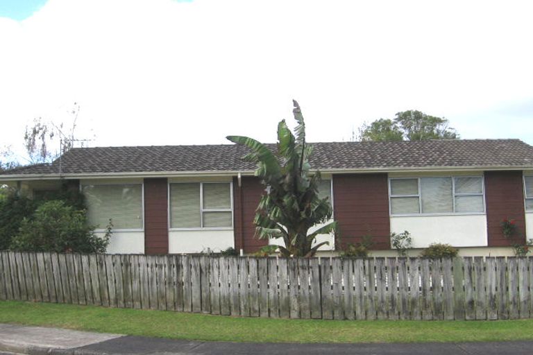 Photo of property in 21 Mawney Road, Henderson, Auckland, 0610