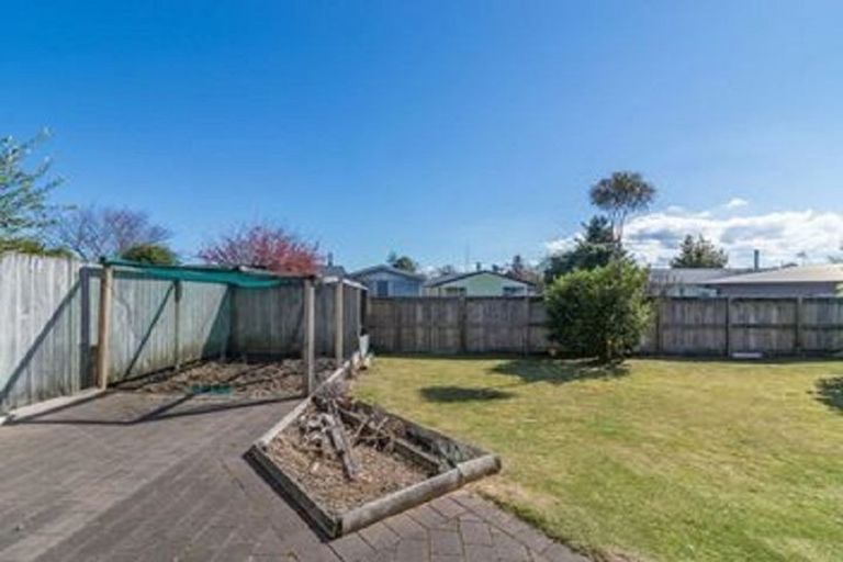 Photo of property in 63 Richmond Avenue, Richmond Heights, Taupo, 3330