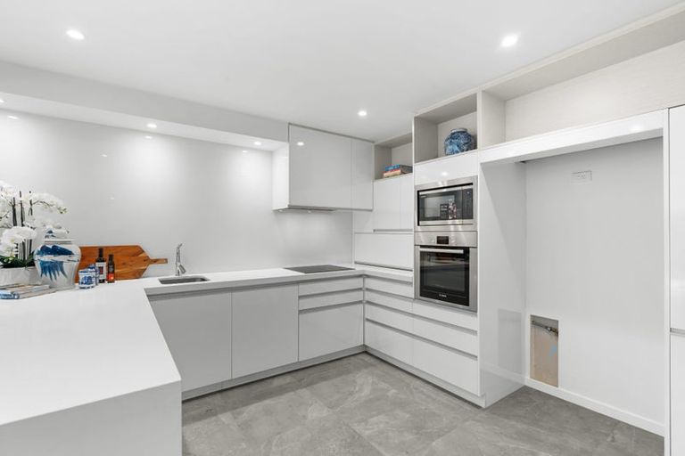 Photo of property in 11 Stratford Street, Merivale, Christchurch, 8014