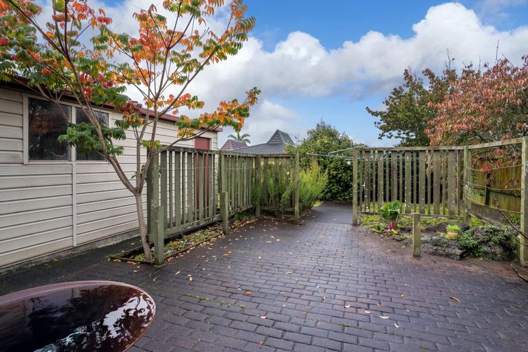 Photo of property in 8 Atarangi Road, Greenlane, Auckland, 1051