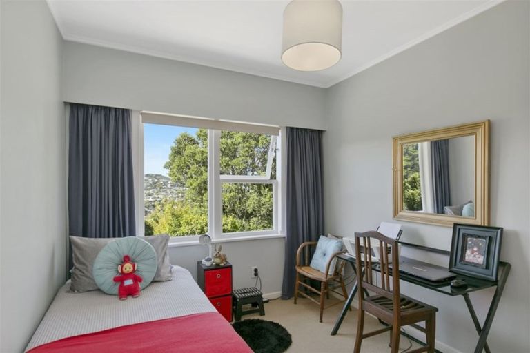 Photo of property in 59 Spencer Street, Crofton Downs, Wellington, 6035