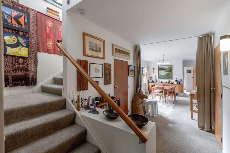Photo of property in 12 Ara Kuaka, Waikanae Beach, Waikanae, 5036