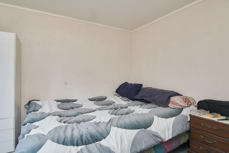 Photo of property in 14 Palmers Road, Clendon Park, Auckland, 2103