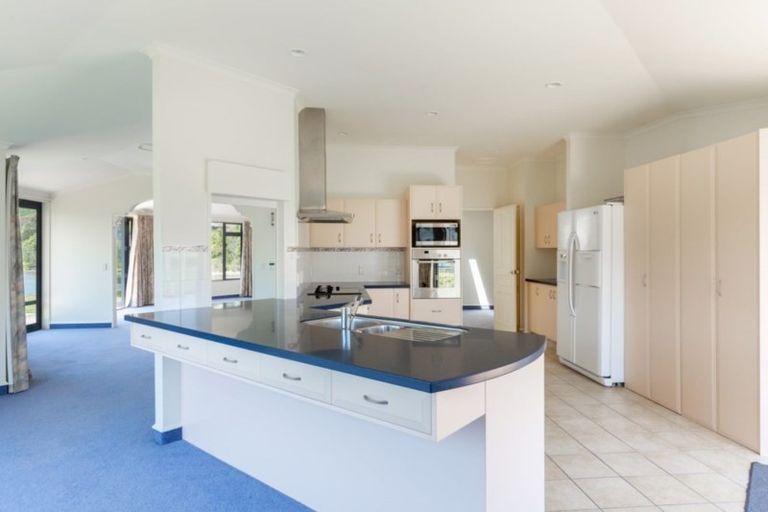 Photo of property in 291a Waikawa Road, Waikawa, Picton, 7220