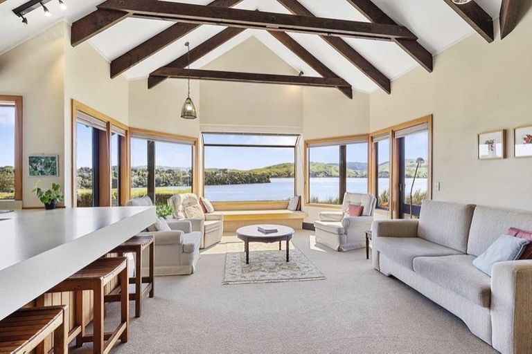 Photo of property in 21 Bosun Terrace, Whitby, Porirua, 5024