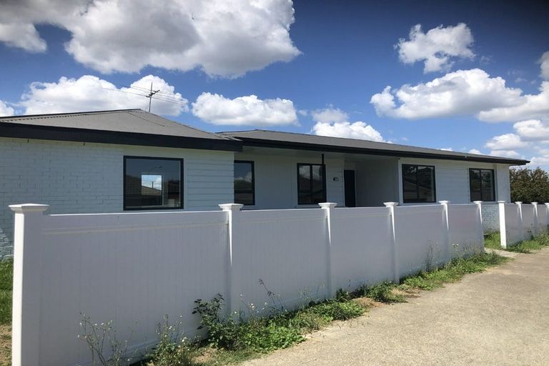 Photo of property in 10b Gifford Road, Papatoetoe, Auckland, 2025