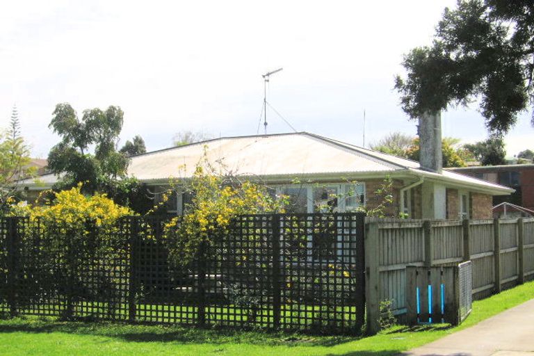 Photo of property in 43 Millers Road, Brookfield, Tauranga, 3110