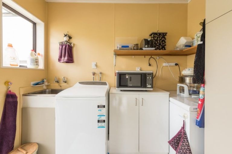 Photo of property in 2/1 Alyson Place, Stoke, Nelson, 7011