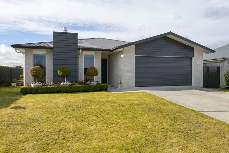 Photo of property in 31 Huka Heights Drive, Rangatira Park, Taupo, 3330