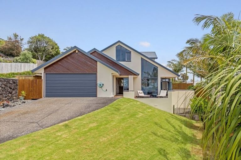 Photo of property in 42 Kestrel Heights, Arkles Bay, Whangaparaoa, 0932