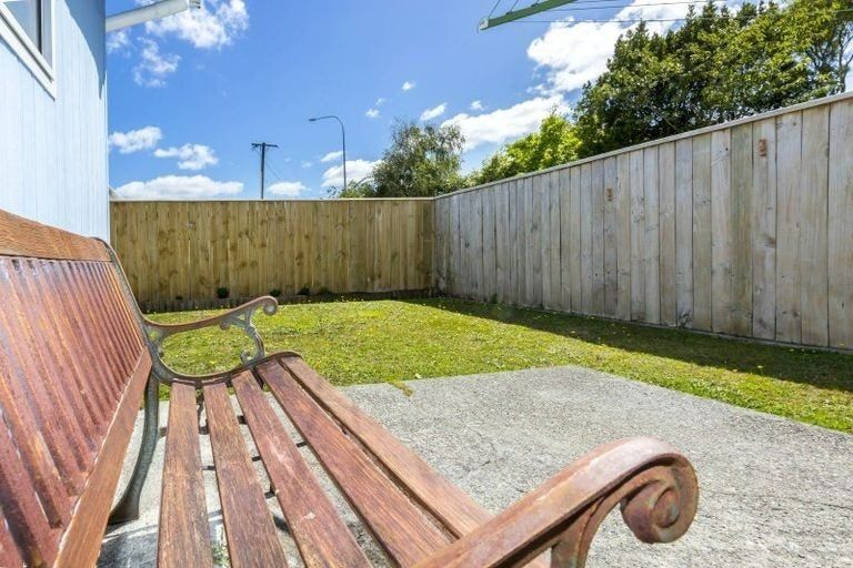 Photo of property in 8a Cederholm Grove, Brown Owl, Upper Hutt, 5018